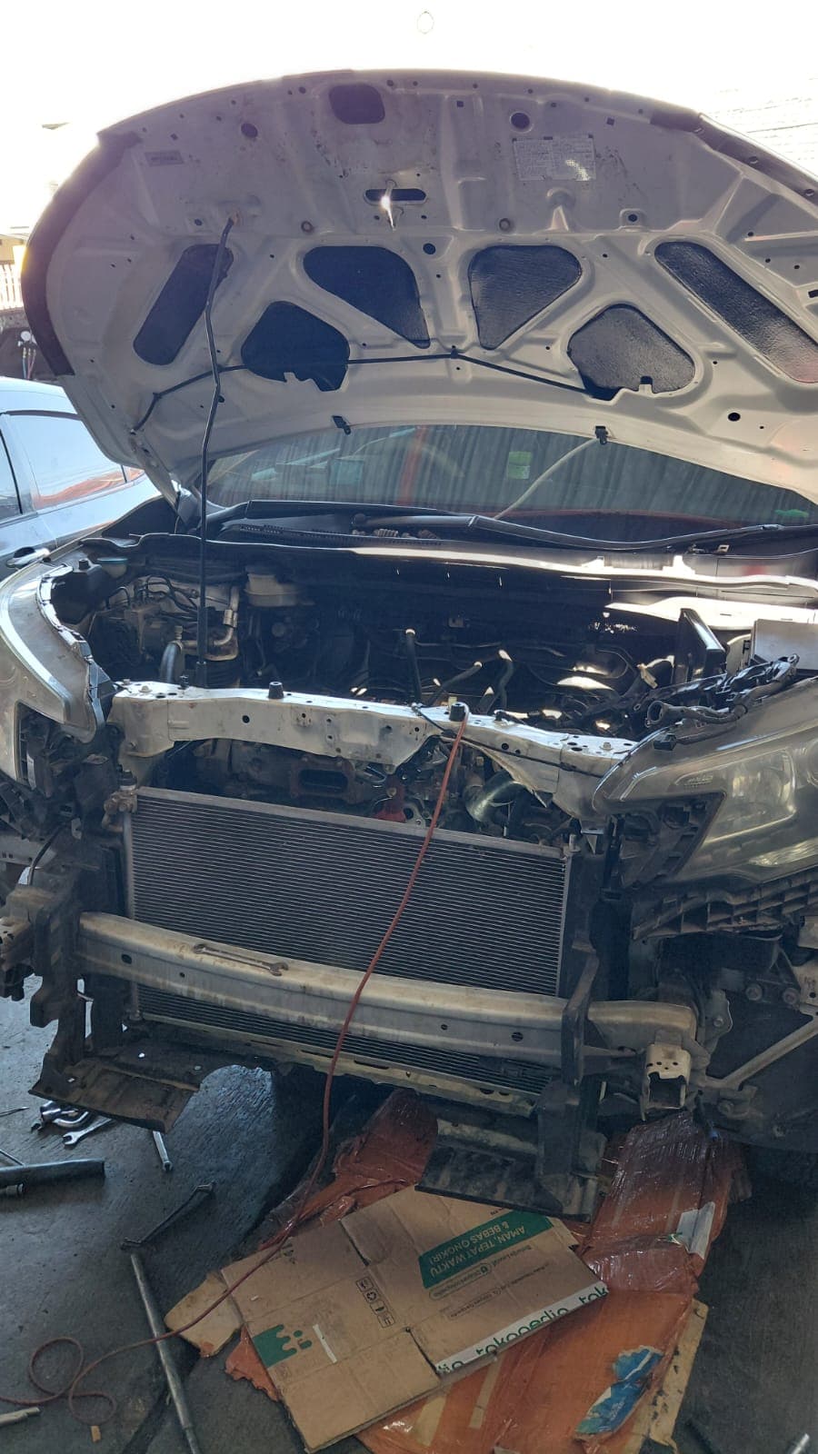 Pengerjaan mesin mobil di Jakarta Intl Denso